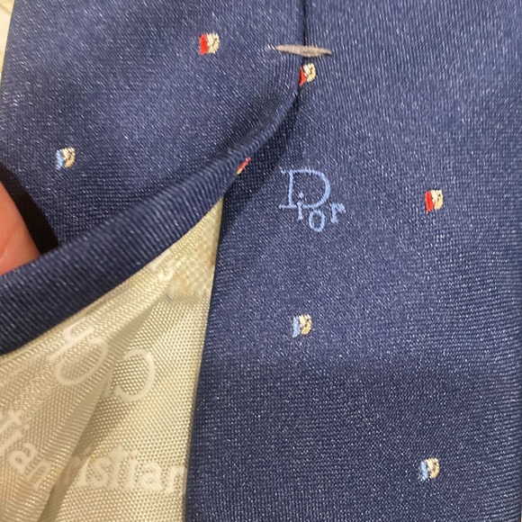 Vintage Christian Dior Tie Made in USA 3” Wide 95% Poly/5% Silk - Picture 5 of 6